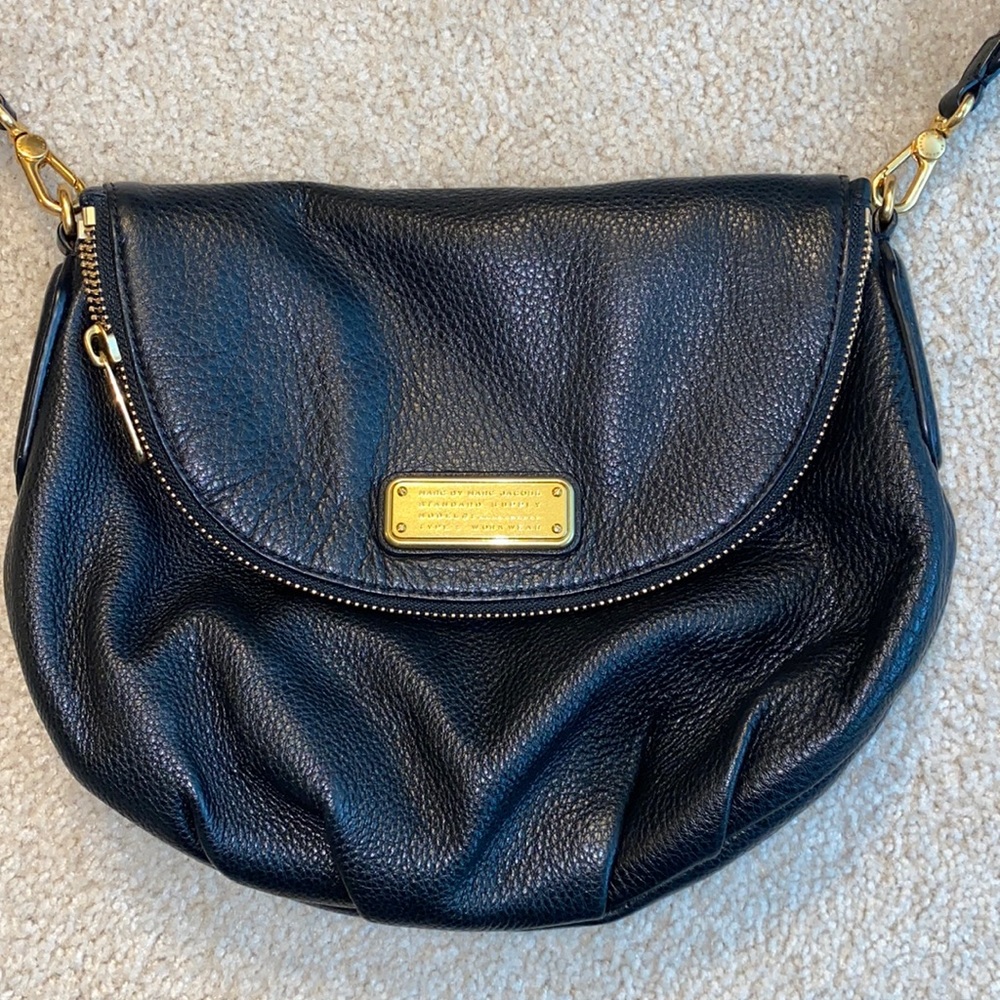 Black Marc Jacobs Natasha Q crossbody